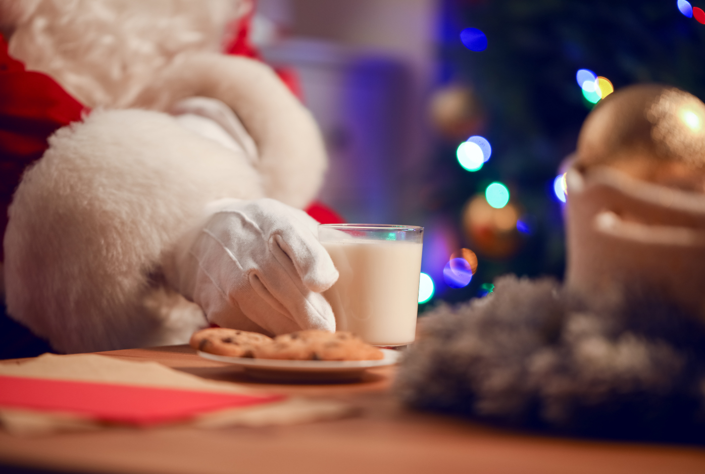 milk and cookies santa claus tradition